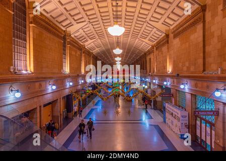 ADELAIDE, AUSTRALIA, 5 GENNAIO 2020: Interno della stazione ferroviaria di Adelaide, Australia Foto Stock