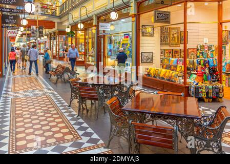 ADELAIDE, AUSTRALIA, 7 GENNAIO 2020: Interno della galleria Adelaide, Australia Foto Stock