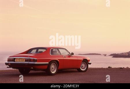 1991 Jaguar XJS Coupé guida nel sud della Francia. Foto Stock