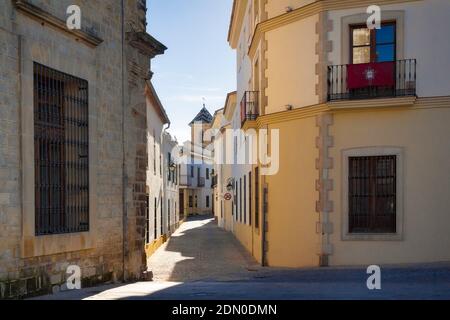 Vista su una delle strade del centro storico di Ubeda. Andalusia, Spagna Foto Stock