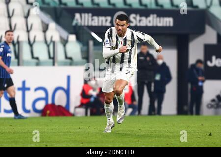 Cristiano Ronaldo of Juventus FC during the Serie A match between Juventus FC and Atalanta BC at Allianz Stadium on December 16, 2020 in Turin, Italy. Foto Stock