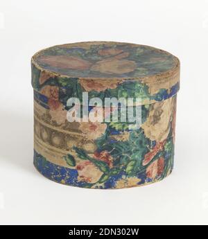 Bandbox, carta stampata a blocchi su supporto per pasteboard, carta da parati con motivi floreali con stampaggio architettonico di bordatura., Francia, 1830–40, Wallcoverings, Bandbox Foto Stock