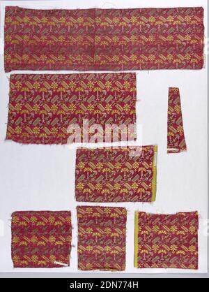 Fragment, Medium:Silk tecnica: Trame supplementari su fondazione satinata, barbette e mottini di alberi in verde e giallo su rosso., XVII secolo, tessuti tessuti, frammenti Foto Stock