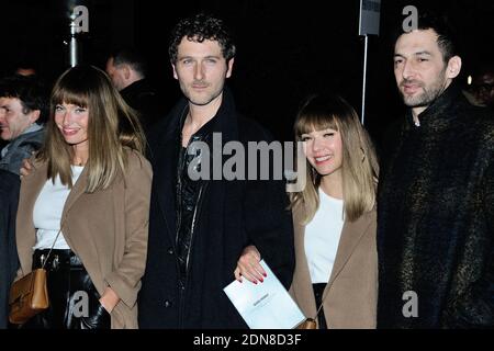 Les Brigittes (Sylvie Hoarau e Aurélie Saada) e gli ospiti arrivano alla mostra della collezione H&M Fall/Winter 2015-2016 Ready-to-Wear che si tiene al Grand Palais di Parigi, Francia, il 4 marzo 2015. Foto di Aurore Marechal/ABACAPRESS.COM Foto Stock