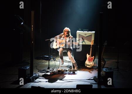 Il cantante Christophe si esibisce dal vivo durante il Festival Voix de Fete presso la Victoria Hall di Ginevra, Svizzera, il 9 marzo 2015. Foto di Loona/ABACAPRESS.COM Foto Stock