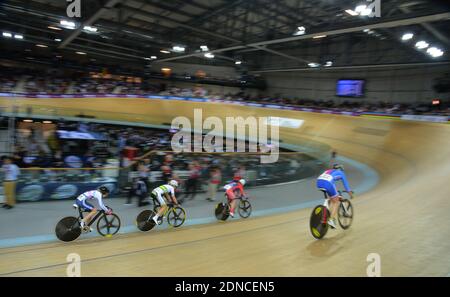 Illustrazioni ai Campionati mondiali di ciclismo su pista UCI a Saint-Quentin-en-Yvelines, vicino a Parigi, il 22 febbraio 2015 Foto di Christian Liegi Foto Stock