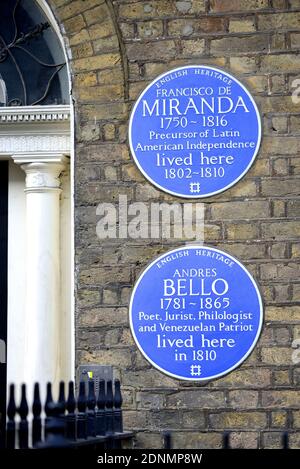 Londra, Regno Unito. Targhe commemorative a 58 Grafton Way: Francisco De Miranda 1750-1816 e Andres bello 1781-1865... Foto Stock