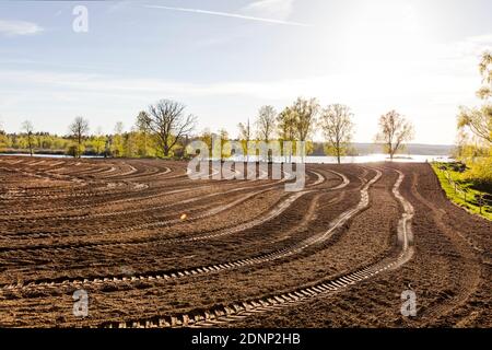 Vista del campo arato Foto Stock