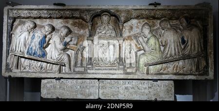 Italia Emilia Romagna Bologna - Palazzo Ghisilardi-Fava - Arte medievale Museo - Tomba di Bonifacio Galluzzi 1346 Foto Stock