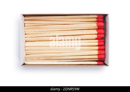 Studio di una scatola di partite con punta rossa tagliata Fuori su uno sfondo bianco - John Gollop Foto Stock