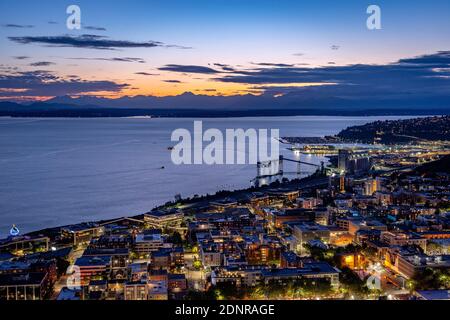 Seattle, Washington, USA - Vista sulla città al tramonto Foto Stock