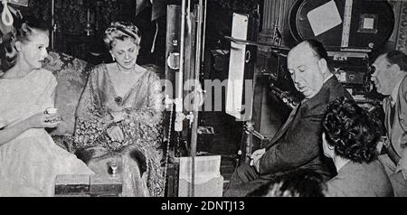 Fotografia scattata sul set di 'il caso di Paradine' con Alida Valli, Louis Jourdan, Gregory Peck e Ann Todd. Foto Stock