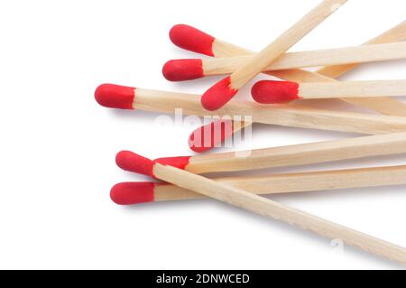 Studio di partite con punta rossa ritagliate contro a. Sfondo bianco - John Gollop Foto Stock