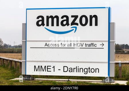 Il nuovo Centro di adempimento Amazon a Symmetry Park a Darlington, Inghilterra, Regno Unito Foto Stock