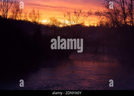 Le sorgenti del fiume Livenza all'alba, Italia Foto Stock