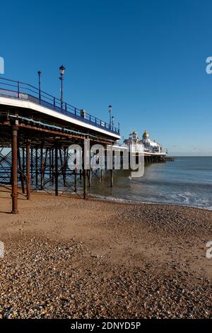 EASTBOURNE, EAST SUSSEX/UK - gennaio 28 : Vista di Eastbourne Pier in East Sussex on gennaio 28, 2019 Foto Stock