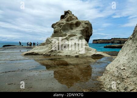 Klayar Beach è una delle destinazioni turistiche nel distretto di Pacitan, Giava Est. Foto Stock