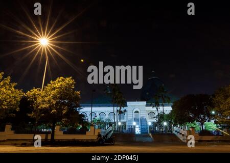 Al Akbar Grande Moschea a Surabaya, Giava Est. Foto Stock