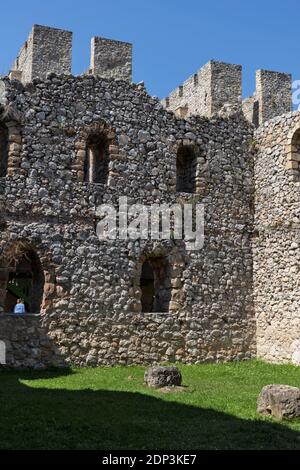 Edifici medievali presso il monastero di Manasija, Sumadija e la Serbia occidentale Foto Stock