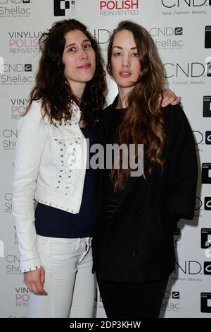 Esclusivo. Joy Koch e attrice Juliette Besson (figlia di Luc Besson e Anne Parillaud) partecipano alla festa di lancio dello smalto CND a Parigi, in Francia, il 25 aprile 2015. Foto di Aurore Marechal/ABACAPRESS.COM Foto Stock