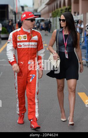 Kimi Raikkonen e la sua fidanzata Minttu Virtanen si sono visti durante il Gran Premio di Formula uno 2015 di Monaco sul circuito di Monte Carlo a Monaco, il 23 maggio 2014. Foto di Nicolas Gouhier/ABACAPRESS.COM Foto Stock