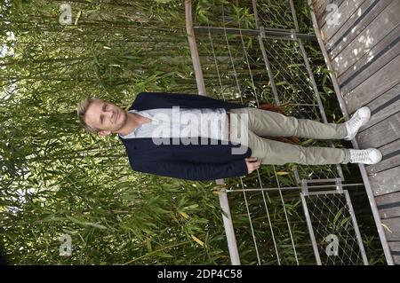 Jeremy Renier posa au Village lors de l'Edition 2015 du tournoi de tennis de Roland Garros a Parigi, Francia, le 30 mai 2015, Foto di Nicolas Gouhier/ABACAPRESS.COM Foto Stock