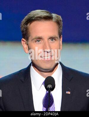 In questa foto del file della Convenzione Nazionale Democratica del 2012 a Charlotte, NC, USA giovedì 6 settembre 2012, il procuratore generale Beau Biden nomina il suo papà, Vice Presidente degli Stati Uniti Joe Biden, per la rielezione a Vice Presidente degli Stati Uniti. Beay Biden è morto dopo aver combattuto contro il cancro al cervello sabato 30 maggio 2015. Foto di Ron Sachs/CNP/ABACAPRESS.COM (RESTRIZIONE: NESSUN giornale o giornale New York o New Jersey entro un raggio di 75 miglia da New York City) Foto Stock