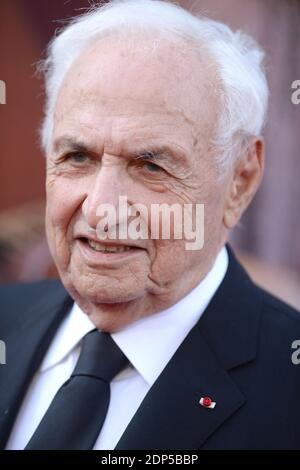 Frank Gehry partecipa al 2015 AFI Life Achievement Award Gala Tribute in onore di Steve Martin al Dolby Theatre il 4 giugno 2015 a Los Angeles, California, USA. Foto di Lionel Hahn/ABACAPRESS.COM Foto Stock