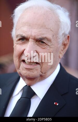 Frank Gehry partecipa al 2015 AFI Life Achievement Award Gala Tribute in onore di Steve Martin al Dolby Theatre il 4 giugno 2015 a Los Angeles, California, USA. Foto di Lionel Hahn/ABACAPRESS.COM Foto Stock