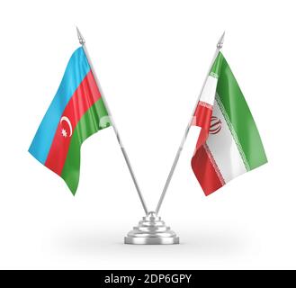 Iran e Azerbaigian bandiere da tavolo isolate su rendering 3D bianco Foto Stock