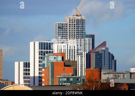 Il gruppo di edifici a Leeds è studente di Arena Village Sistemazione che include l'edificio più alto dello Yorkshire "Altus House" Foto Stock