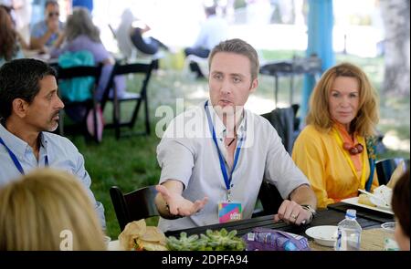 Philippe Cousteau, nipote del leggendario esploratore oceanico Jacques Cousteau, parla al Festival Aspen Ideas di Aspen, CO, USA, 30 giugno 2015. Aspen Ideas Festival è dedicato alle idee coinvolgenti che contano attraverso le conversazioni annuali del Festival. Foto di Olivier Douliery/ABACAPRESS.COM Foto Stock