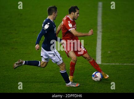 LONDRA, Regno Unito, DICEMBRE 19: Yuri Ribeiro di Nottingham Forest durante il campionato Sky Bet tra Millwall e la foresta di Nottingham allo stadio Den, Londra, il 19 dicembre 2020 Credit: Action Foto Sport/Alamy Live News Foto Stock