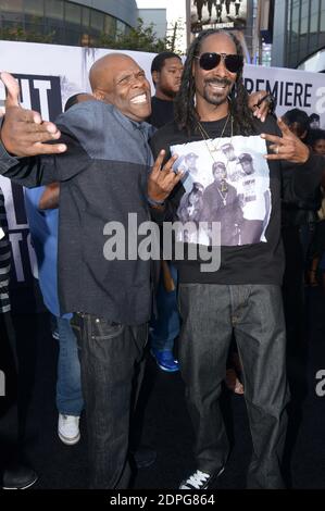 Big Boi e Snoop Dogg partecipano alla prima Universal Pictures e Legendary Pictures di Straight Outta Compton al Microsoft Theatre il 10 agosto 2015 a Los Angeles, California, USA. Foto di Lionel Hahn/ABACAPRESS.COM Foto Stock