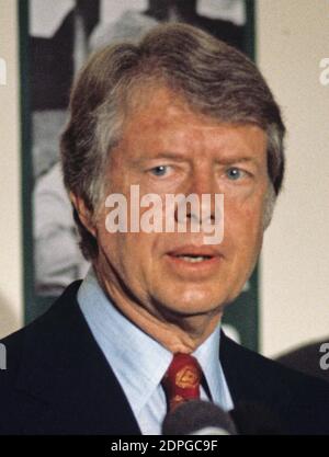 Il governatore Jimmy carter (democratico della Georgia) candidato alla nomina democratica del 1976 a presidente degli Stati Uniti, fa una campagna a Baltimora, Maryland, il 13 maggio 1976. Foto di Arnie Sachs/CNP/ABACAPRESS.COM Foto Stock