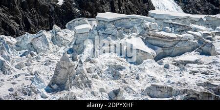 Ghiacciai solcati, lingua glaciale, dettaglio, Glacier des Bossons, la Jonction, Chamonix, alta Savoia, Francia Foto Stock