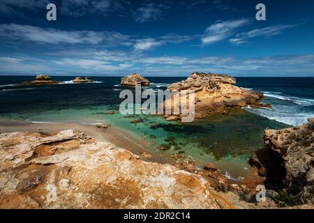 Bay of Islands nel Mornington Peninsula National Park. Foto Stock