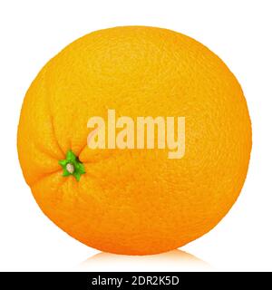 Orang frutta isolato. Arancione isolato su bianco. Il file contiene il percorso di ritaglio. Foto Stock