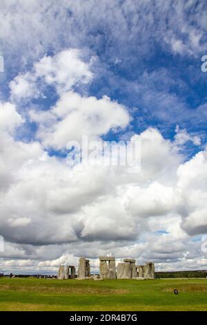 STONEHENGE, WILTSHIRE, REGNO UNITO, AGOSTO 24 2020. Stonehenge un anello di pietre in piedi, è un monumento preistorico in Wiltshire, Inghilterra, Regno Unito, in Asu Foto Stock