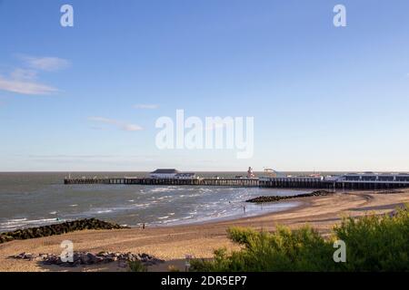 CLACTON, ESSEX, REGNO UNITO, 17 LUGLIO 2020. Clacton Pier, inaugurato il 27 luglio 1871. Clacton, Essex, Regno Unito, 17 luglio 2020 Foto Stock