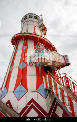 CLACTON, ESSEX, REGNO UNITO, 17 LUGLIO 2020. Helter Skelter sul molo di Clacton, inaugurato il 27 luglio 1871. Clacton, Essex, Regno Unito, 17 luglio 2 Foto Stock