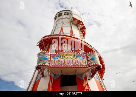 CLACTON, ESSEX, REGNO UNITO, 17 LUGLIO 2020. Helter Skelter sul molo di Clacton, inaugurato il 27 luglio 1871. Clacton, Essex, Regno Unito, 17 luglio 2 Foto Stock