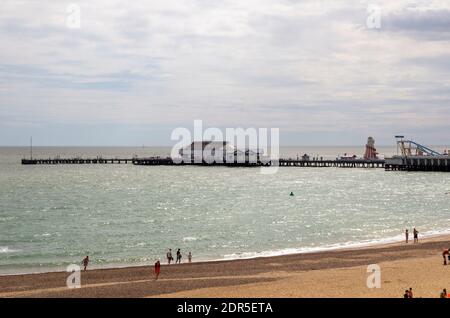 CLACTON, ESSEX, REGNO UNITO, 17 LUGLIO 2020. Clacton Pier, inaugurato il 27 luglio 1871. Clacton, Essex, Regno Unito, 17 luglio 2020 Foto Stock