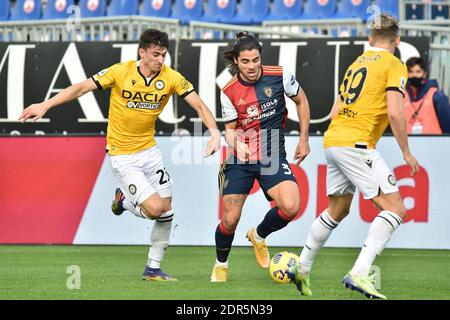 Cagliari, Italia. 20 dicembre 2020. Cagliari, Italia, Sardegna Arena, 20 dicembre 2020, Riccardo Sottil di Cagliari Calcio durante Cagliari Calcio vs Udinese Calcio - Calcio italiano Serie A match Credit: Luigi Canu/LPS/ZUMA Wire/Alamy Live News Foto Stock