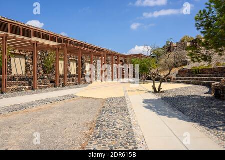 Santorini, Grecia - 18 settembre 2020: Città preistorica di Akrotiri, un sito archeologico a Santorini, Grecia Foto Stock