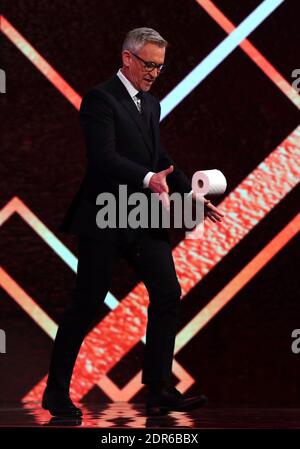 Presentatore Gary Lineker durante la BBC Sports Personality of the Year 2020 a MediaCityUK, Salford. Foto Stock