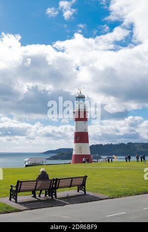 Faro della Torre di Smeatons sul lungomare di Plymouth Hoe sulla costa sud di Devon, Inghilterra Foto Stock