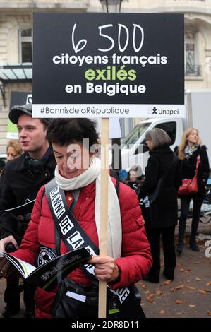 Manifestazione organizzata dall'UNAPEI (Union nationale des associations de parents, de personnes handicapees mentales et de leurs amis - Unione nazionale delle associazioni dei genitori dei disabili mentali e dei loro amici) per protestare contro le condizioni di vita dei bambini con disabilità mentali e della loro famiglia, Di fronte all'Assemblea Nazionale a Parigi, in Francia, il 20 ottobre 2015. Foto di Alain Apaydin/ABACAPRESS.COM Foto Stock