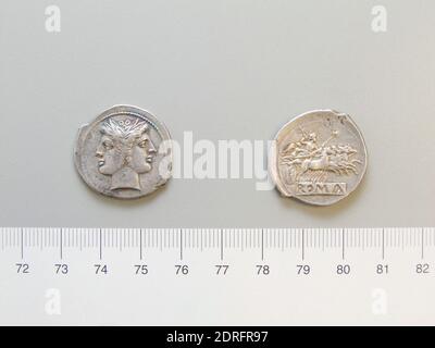 Menta: Roma, Didrachm (Quadrigatus) da Roma, 225–212 a.C., Argento, 6.57 g, 6:00, 26 mm, Made in Rome, Italy, Roman, III secolo a.C., Numismatica Foto Stock