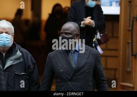 Basile Boli partecipa al servizio funebre di Gerard Houllier alla chiesa di Notre-Dame-de-Grace-de-Passy il 21 dicembre 2020 a Parigi, Francia. Gerard Houllier, ex manager di Liverpool e Aston Villa, è scomparso all'età di 73 anni. Foto di Nasser Berzane/ABACAPRESS.COM Foto Stock